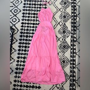 Pretty pink dress. Would look stunning for Easter or beach pictures! NWOT